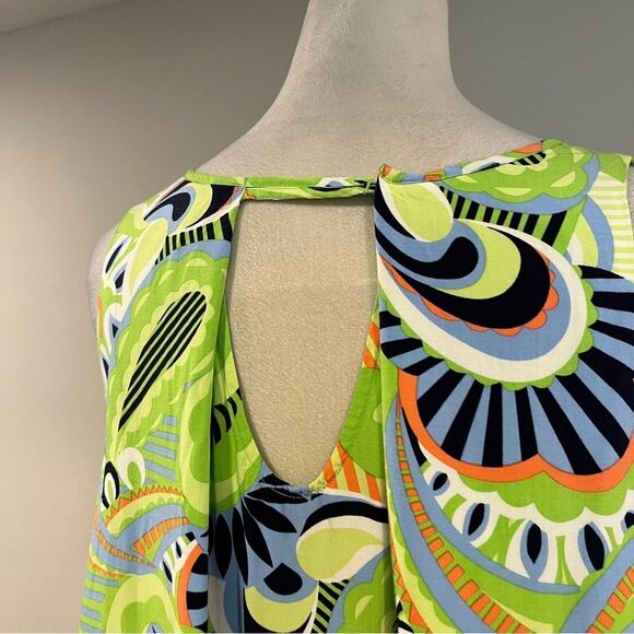 Vibrant Sleeveless A-line Dress with Abstract Pattern - Picture 6 of 11